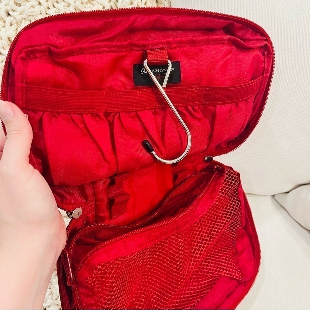 NEW Self Care Beauty Bundle | Beauty Sponge | Travel Makeup Bag | Eye Sheet Mask - Picture 10 of 13